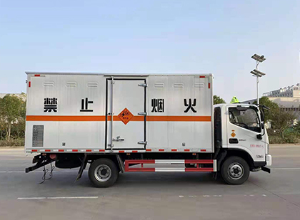 长葛爆破器材运输车